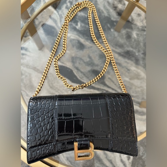 Balenciaga Hourglass Wallet on Chain - Picture 1 of 5
